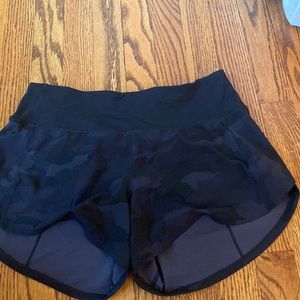 Camo lululemon shorts size 6